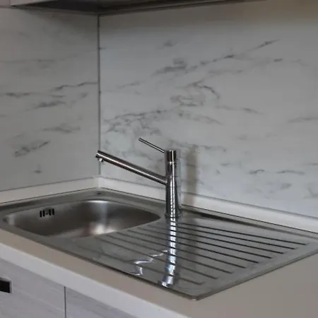 In Centro Ca' Leandro Vista Ferienhaus Lierna